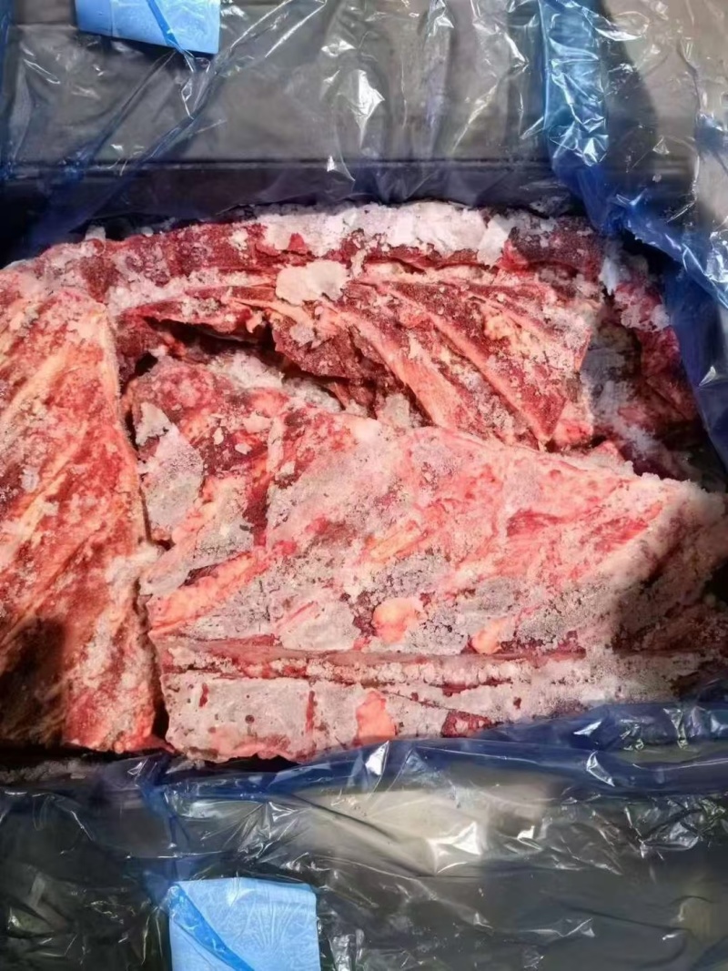 486牛脊骨23年12月货到货一柜带肉率很高