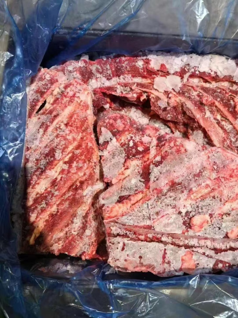 486牛脊骨23年12月货到货一柜带肉率很高