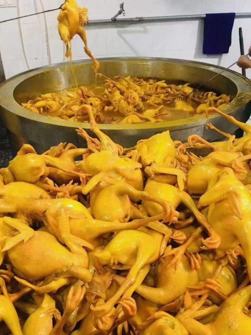 盐焗鸡鲜香可口厂家直发货源充足餐饮坝坝宴摆摊