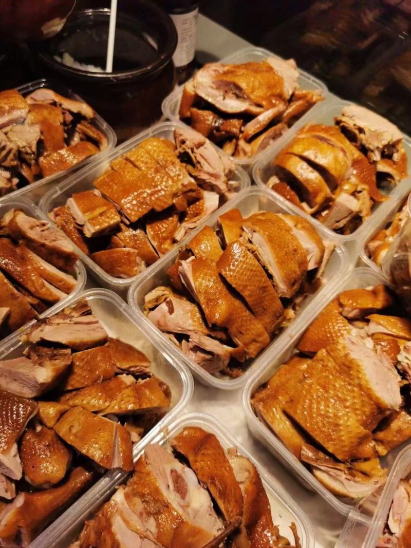 【卤味】荣昌卤鹅全熟卤鹅坝坝宴餐饮熟食一件批发厂家直销