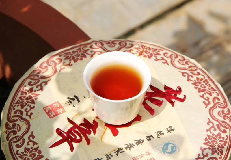 宫廷级别的老班章熟茶饼