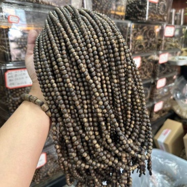 沉香奇楠项链