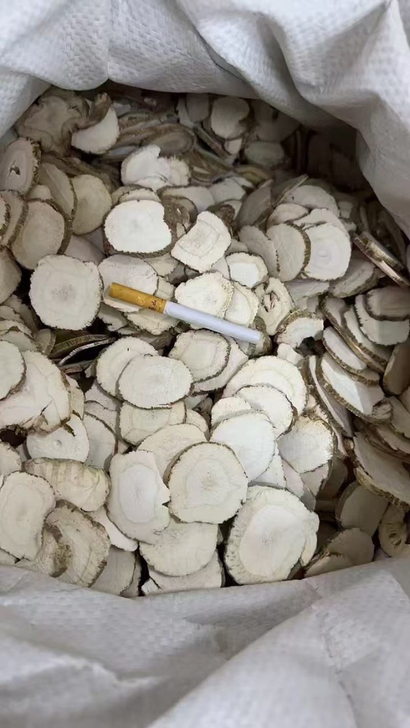 大量出售干白芷基地直发鲜白芷大量出售货源充足欢迎咨询