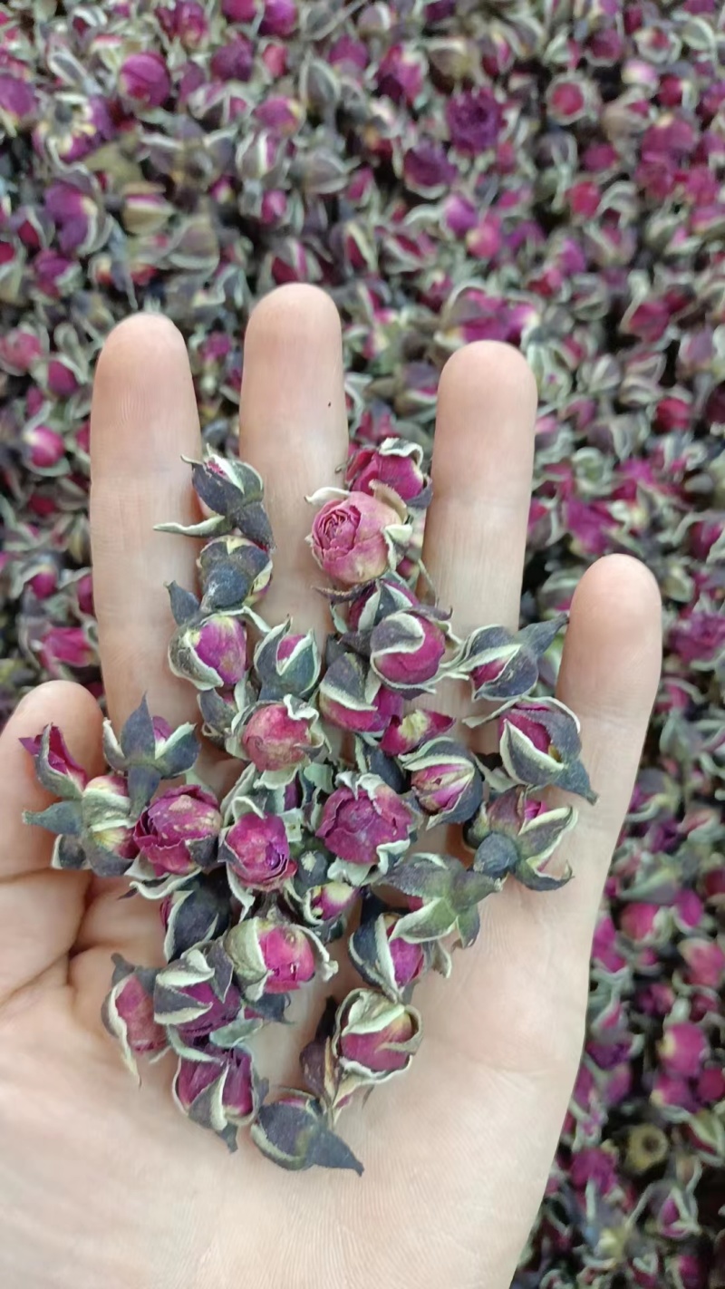 玫瑰花干花，一手货源，品质优良，欢迎致电联系。云南特产