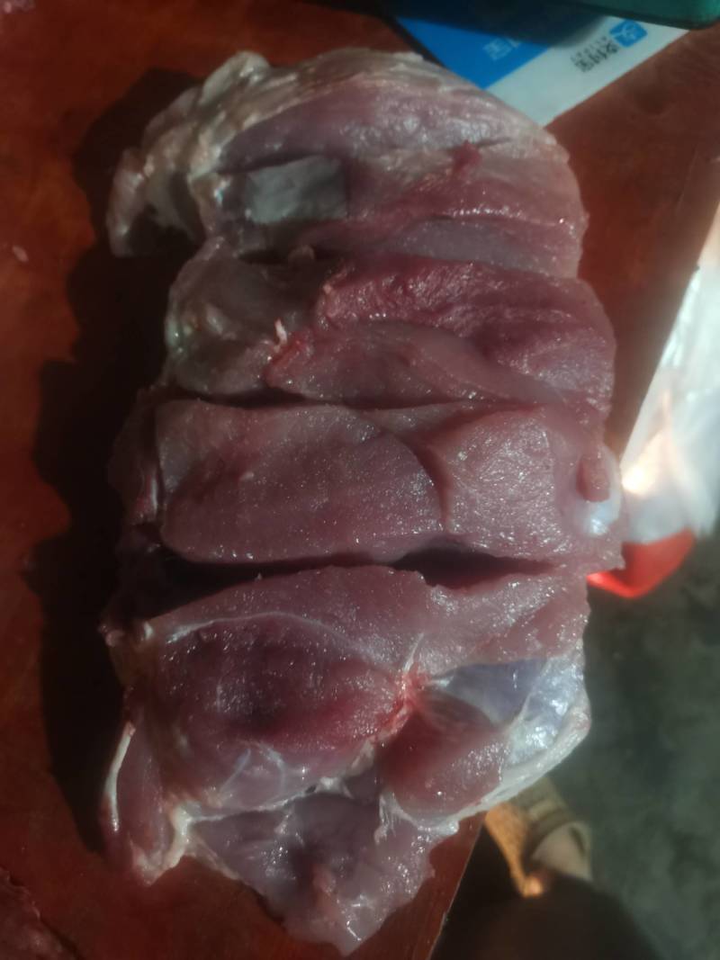 广西外三新鲜后腿瘦肉，量大价优，新鲜品质欢迎咨询