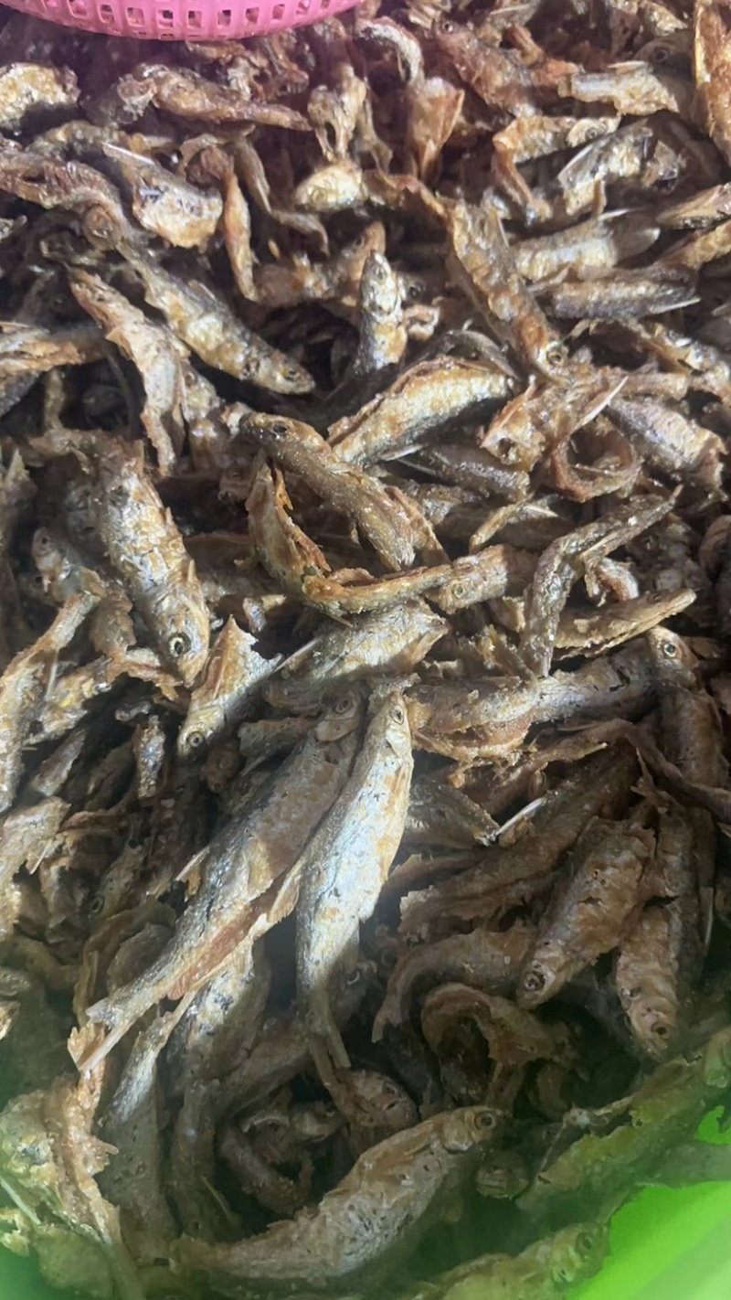 鱼干即食鱼干地摊电商批发香酥小河鱼干有盐油炸鱼干鱼