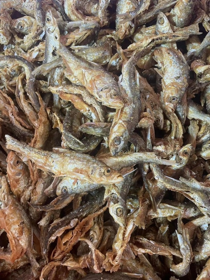 鱼干即食鱼干地摊电商批发香酥小河鱼干五香味鱼干