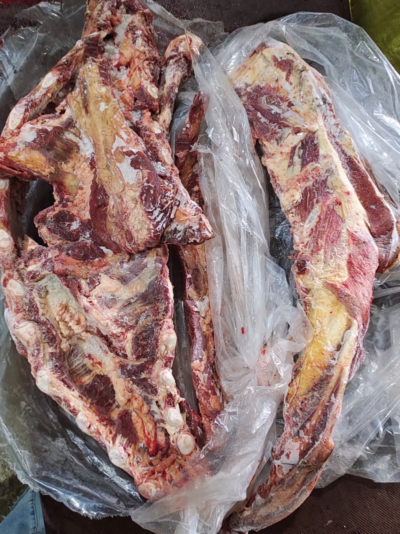 【牛胸骨】当地草原黄牛肉小胸叉，有肉有筋带脆骨，袋装