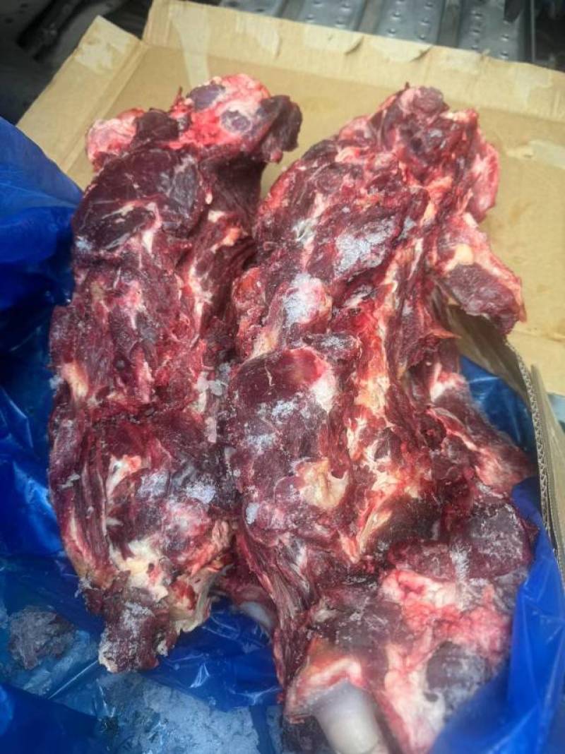 满肉牛脖骨