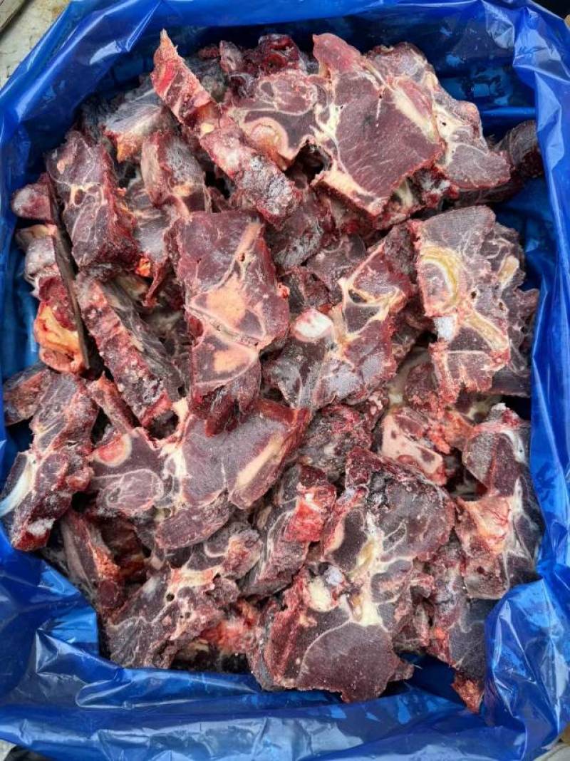 满肉牛脖骨