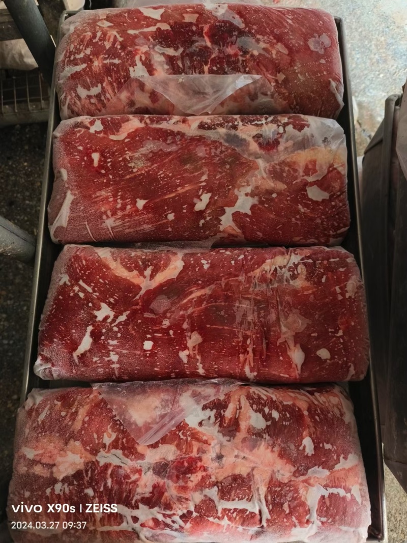 纯干牛碎肉，质量保证，价格真实，欢迎选购