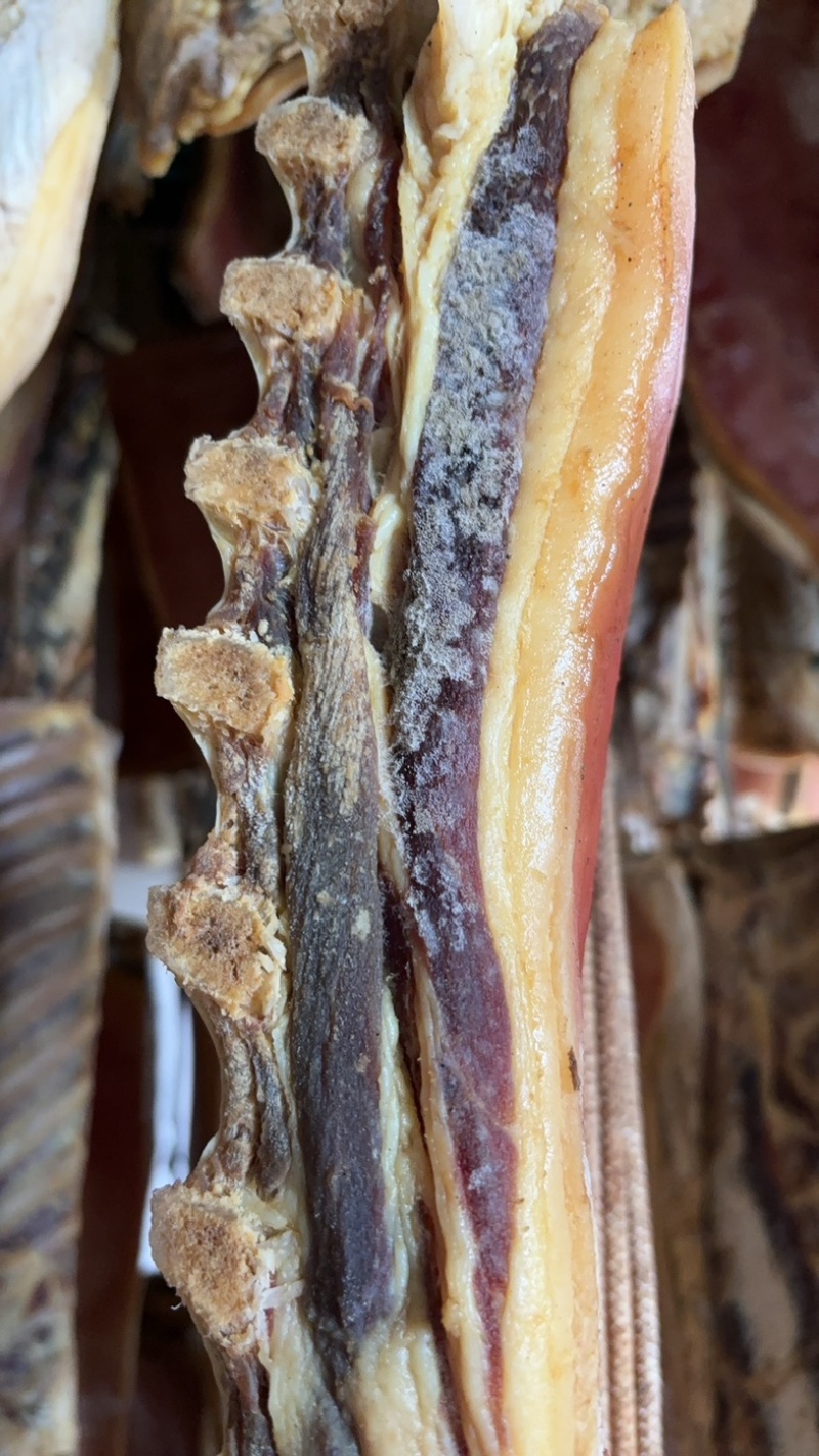 云南腊肉，云南风吹肉，腊三线