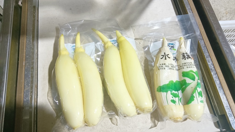 七孔水果藕大量供应，生吃脆甜，入口无渣，当天采摘发货。