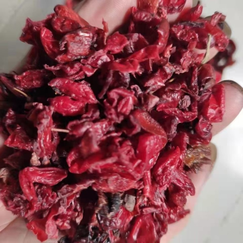 山芋肉枣皮，山茱萸产与秦岭山区，药用价值高，品质有所保证