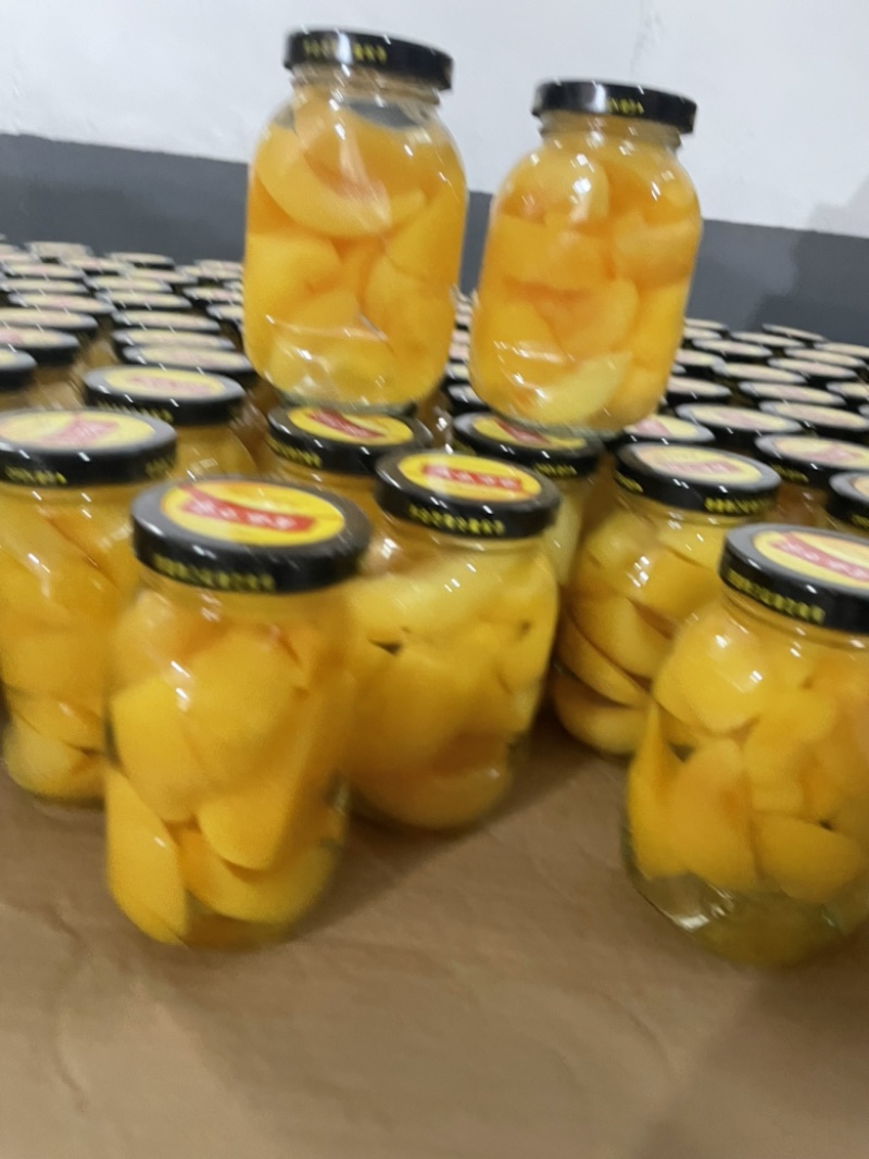 桃条罐头精品最新生产260瓶形有需要的老板欢迎联系