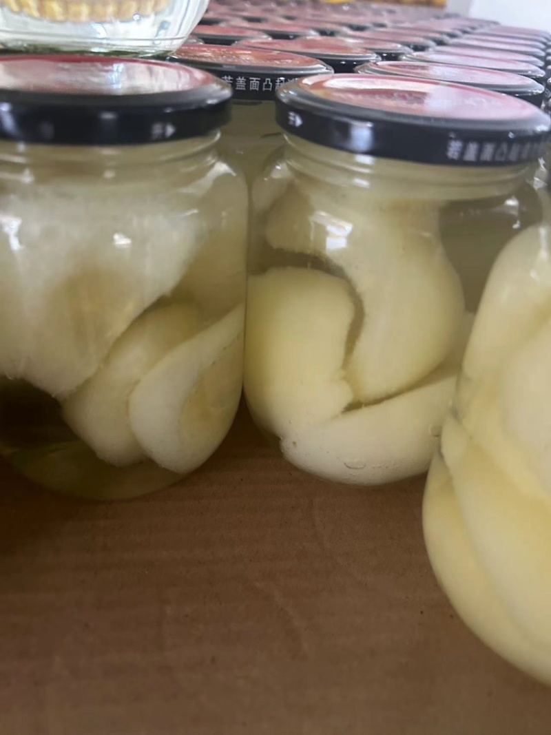梨罐头大量现货有需要的老板欢迎联系