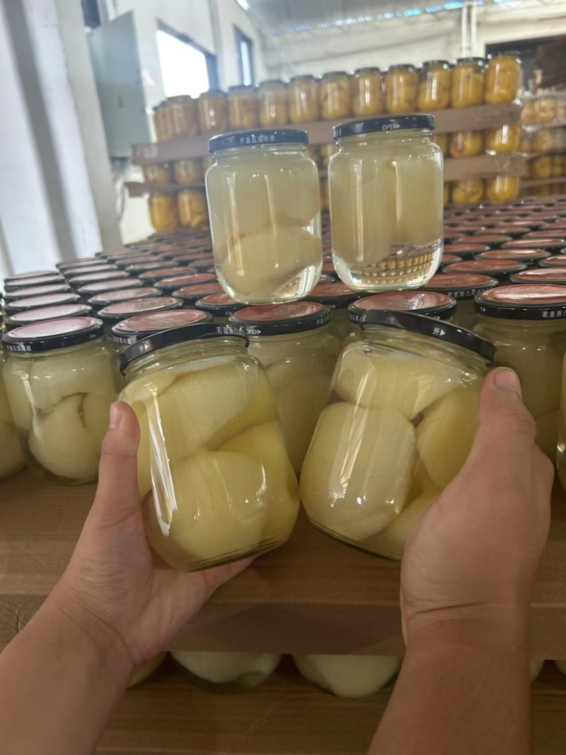 梨罐头大量现货有需要的老板欢迎联系