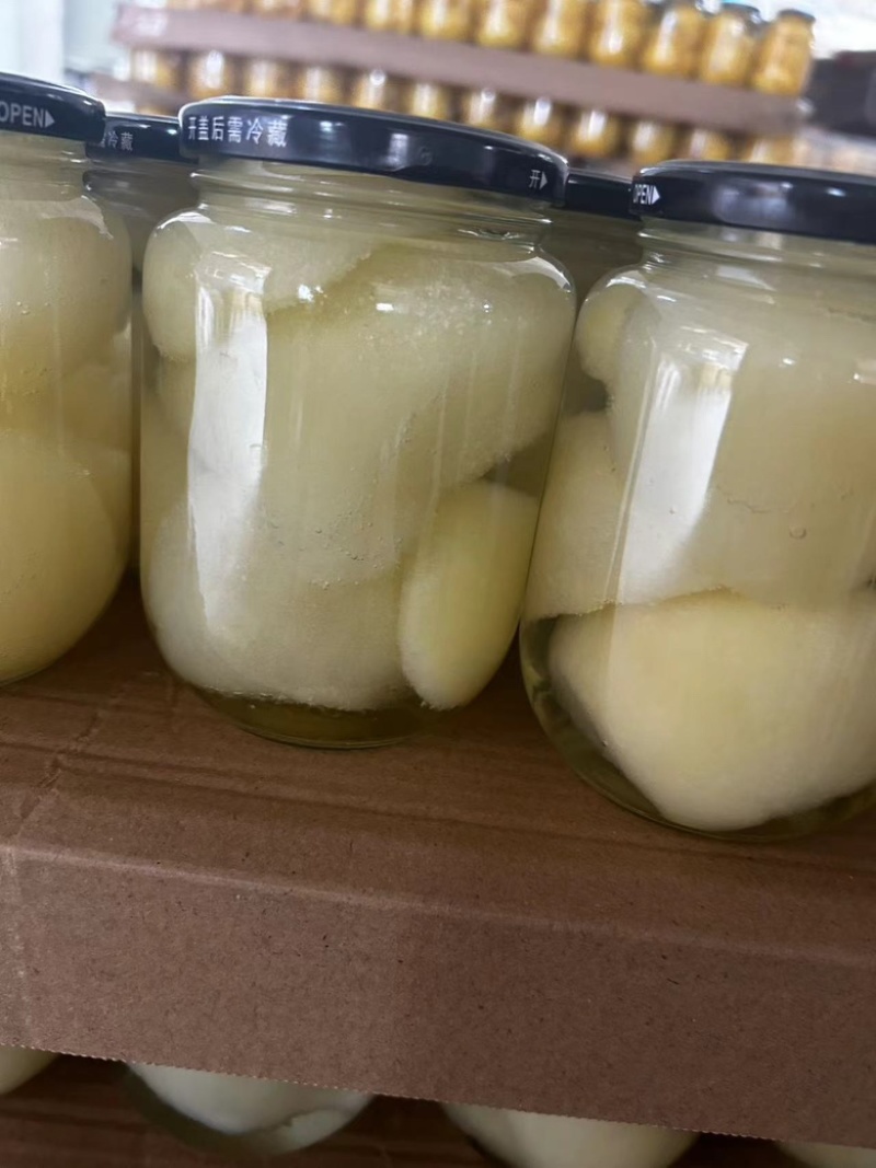 梨罐头大量现货有需要的老板欢迎联系