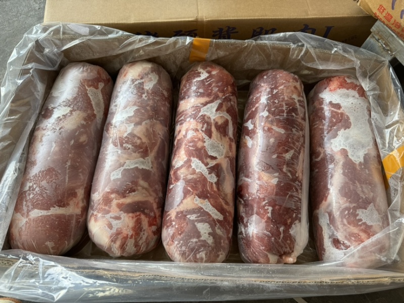冻猪一号卷可以做成烧烤片，火锅肉片，量大从优