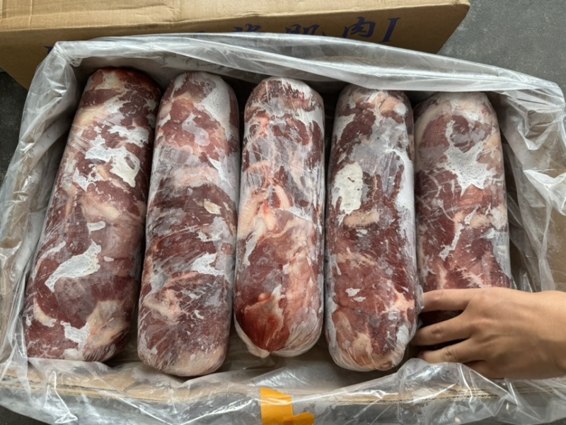 冻猪一号卷可以做成烧烤片，火锅肉片，量大从优