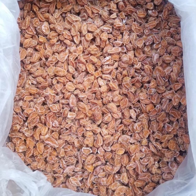 黄皮干。干度好，味道佳，各种口味黄皮干都有，长期有货