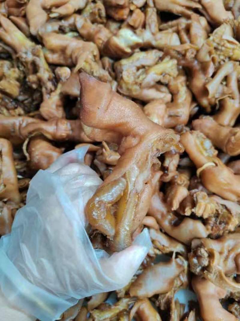 五香羊蹄子，香味十足，去棒骨的，优质产品！60斤一件起发