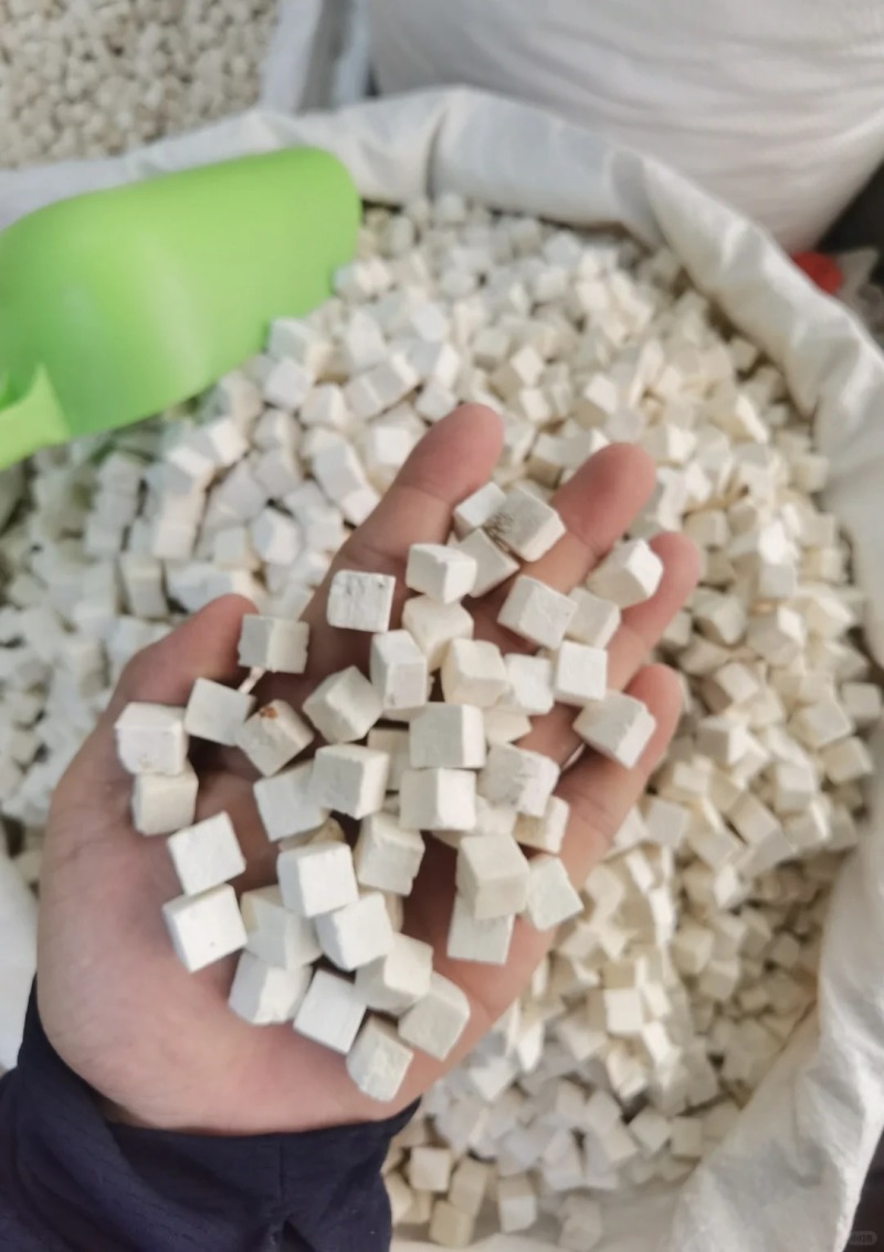 精选茯苓丁