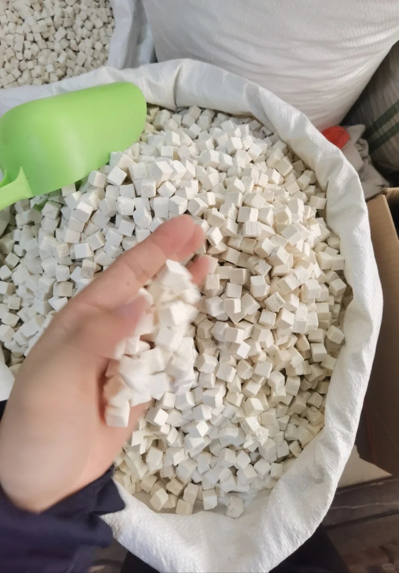 精选茯苓丁