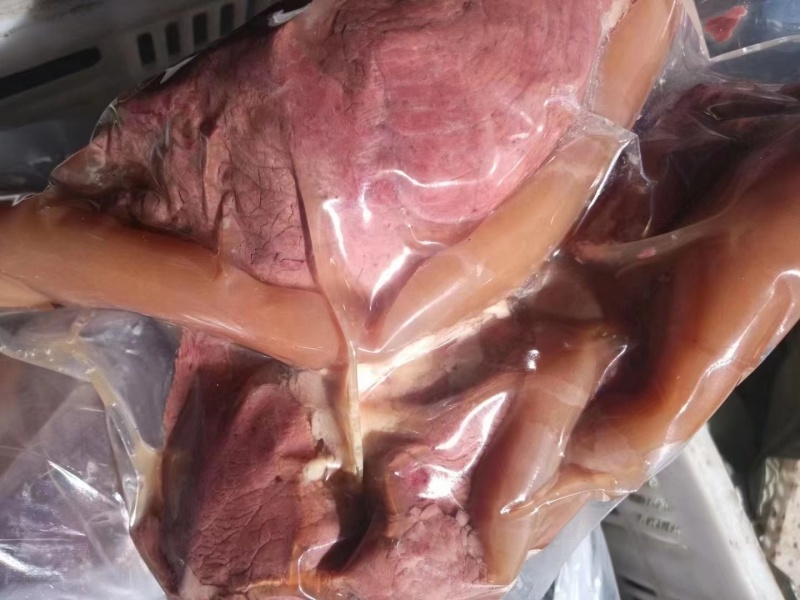【卤味】带皮熟马肉