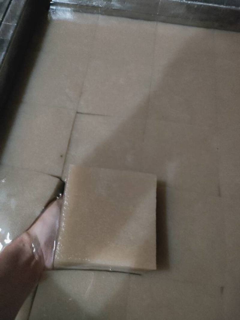 新鲜广东豆腐，当地特色，口感细腻，营养丰富，**特惠！