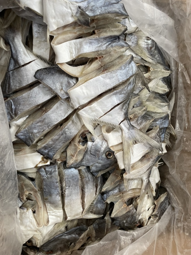 金鲳鱼干深海鱼干自家有量加工一手货源批发
