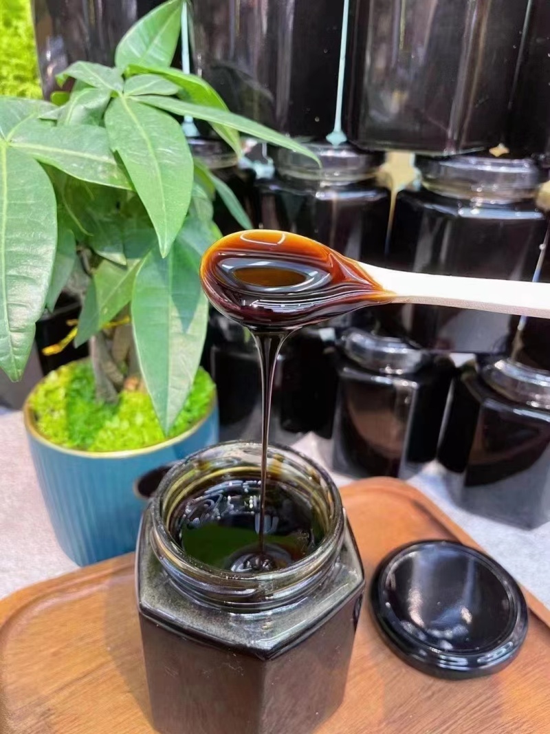 精选大山黑蜂蜜，优质优价，大量走货，欢迎朋友们详谈