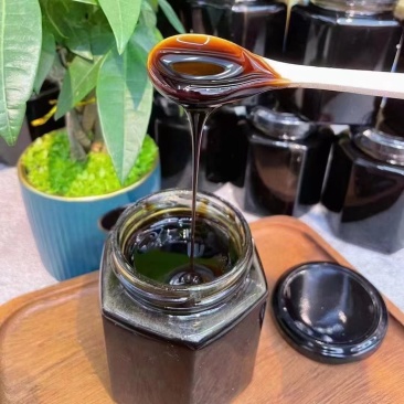 精选大山黑蜂蜜，优质优价，大量走货，欢迎朋友们详谈