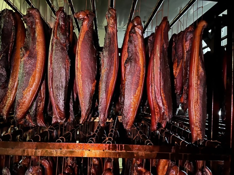 烟熏小块腊肉后腿腊肉证件批发