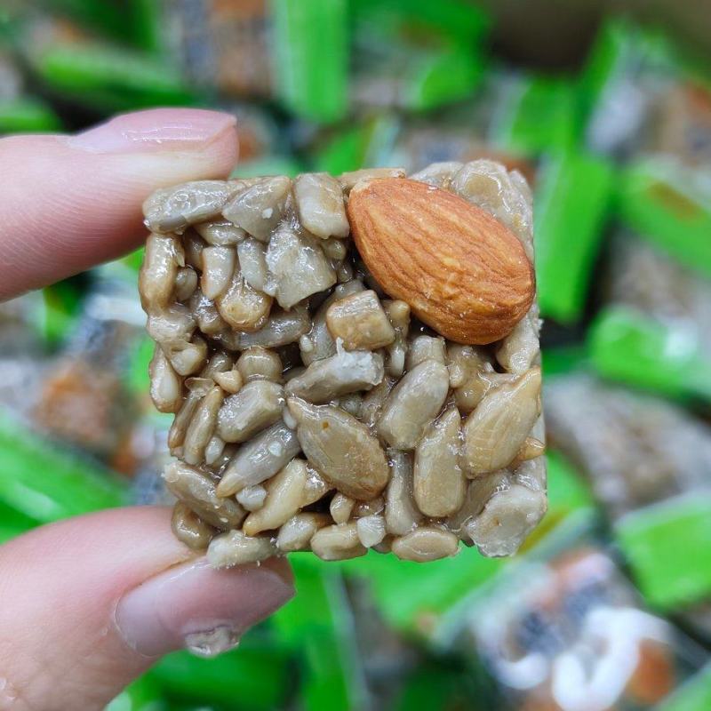 精品推荐巴旦木瓜子酥独立包装饱满果仁香酥可口