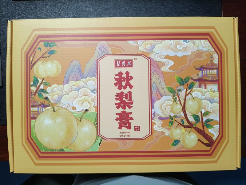 秋梨膏，梨膏礼盒装，高端大气，送礼不二选择，各大商超已入住