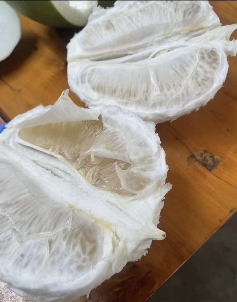 三红柚！水晶白柚白专业供应电商档口商超拖板车，货源充足。