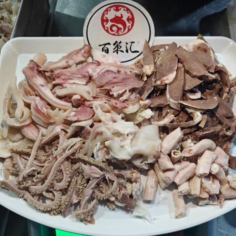 骨汤羊杂，无肝无肺，配料表干净，选用黄毛肚