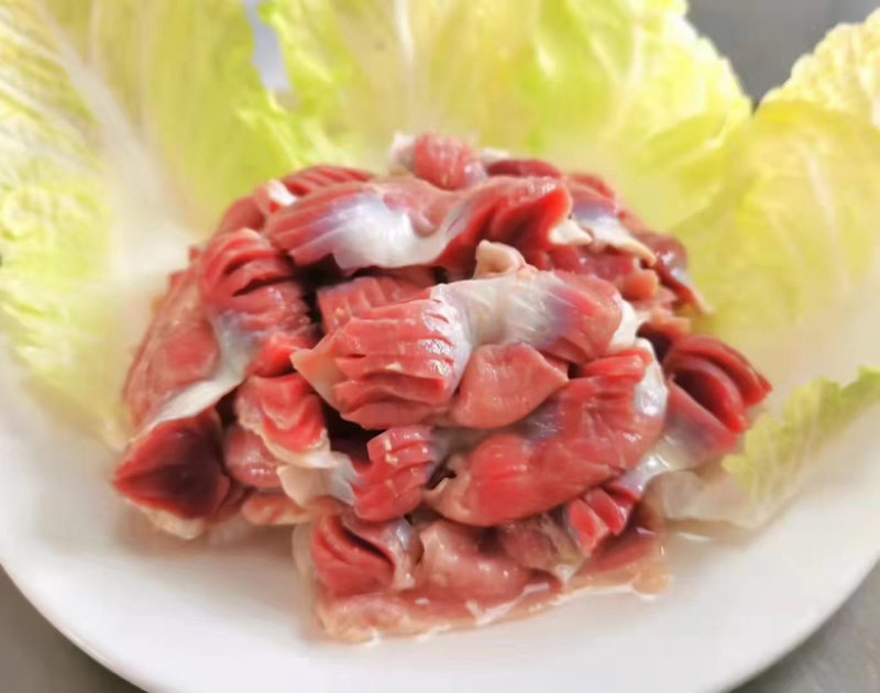 鸡胗小肝郡，适合火锅烧烤等，口感鲜脆，鲜嫩多汁，工厂直销