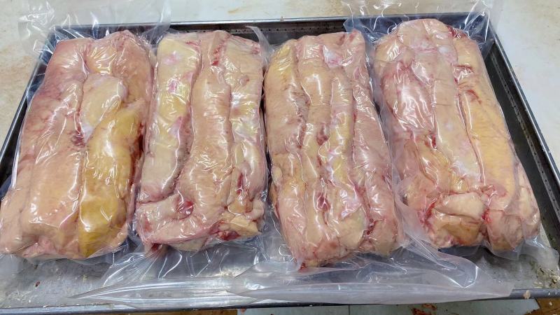 精品胸口油大量上市厂家直发品质保证量大从优