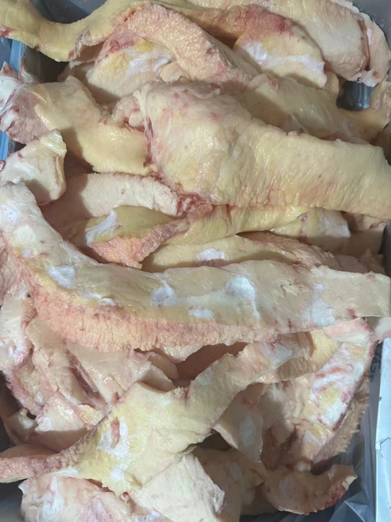 精品胸口油大量上市厂家直发品质保证量大从优