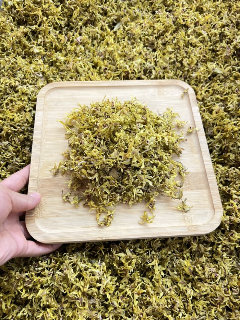 铁皮石斛花批发，量大从优，一手货源，可视频看货代发全国