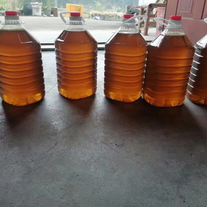 菜籽油初榨油包饼压榨