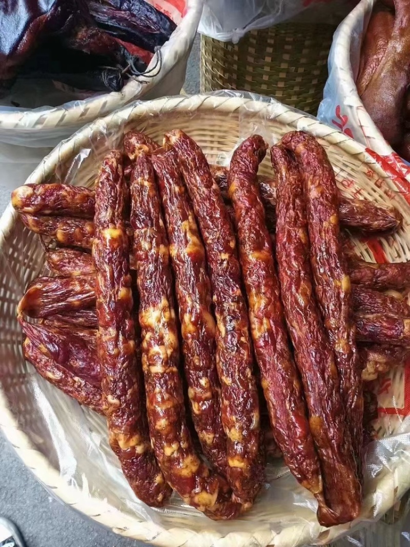 湖南传统烟熏腊肠，厂家直销批发，24小时发货