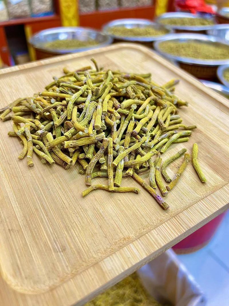 黄金铁皮石斛寸条一手货源，量大从优，品质保证欢迎电联