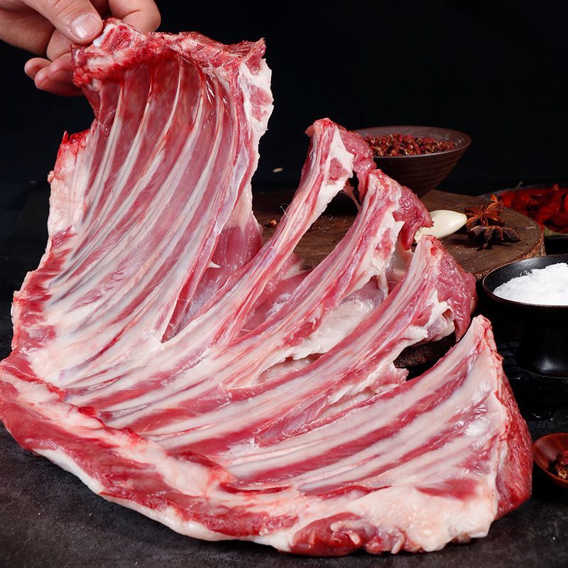 羊排，精选羊羔肉