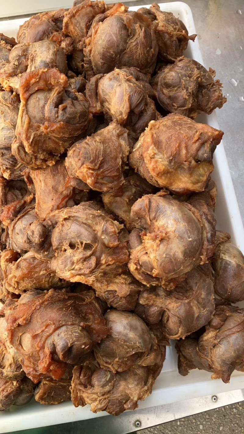 厂家直销全熟酱香腱子肉量大从优质量保证熟牛肉