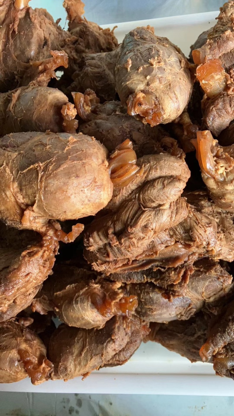 厂家直销全熟酱香腱子肉量大从优质量保证熟牛肉