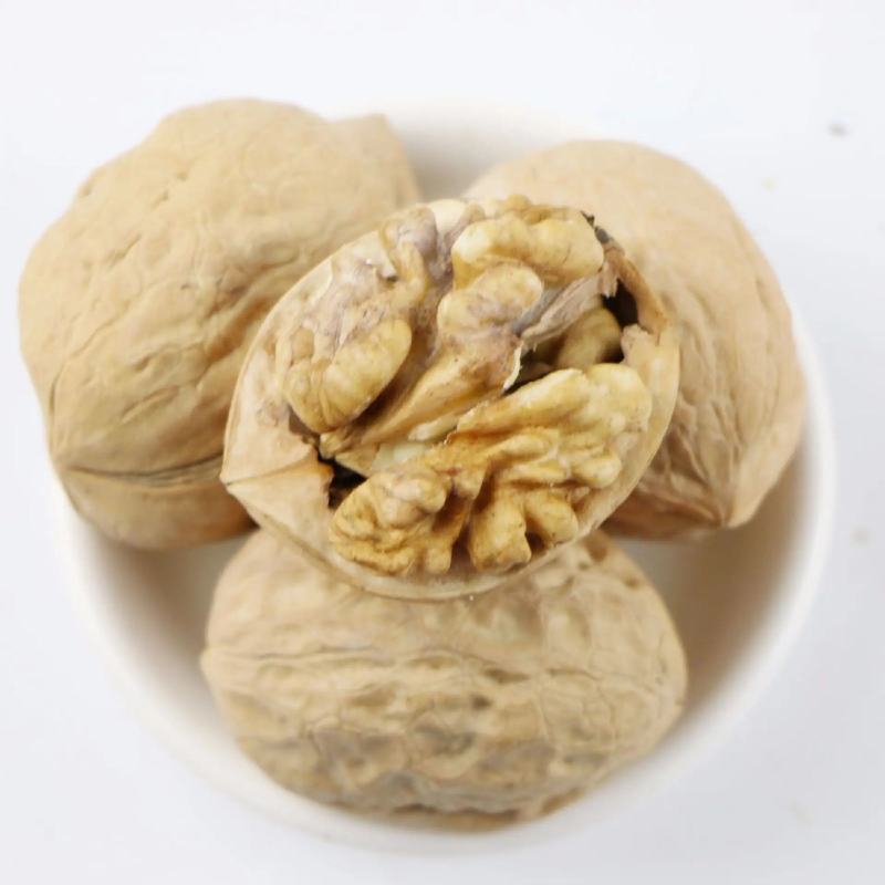 新疆幸福核桃皮薄老人小孩孕妇及经常用脑人群适合。