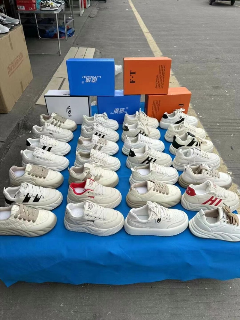 轻跑运动鞋